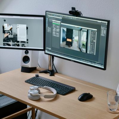 Hello World Featured Image